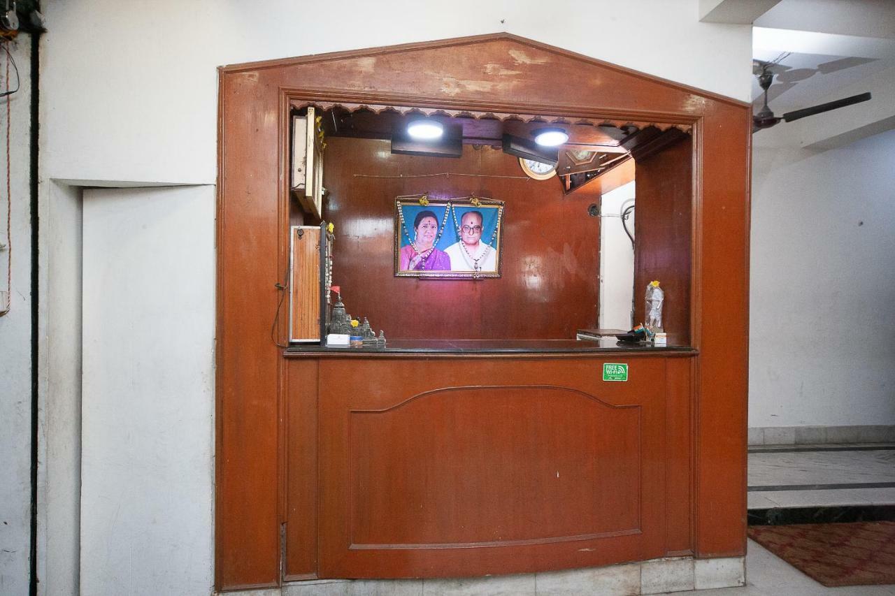 Spot On 38565 Hotel Surya Thiruvengadam St Chennai Luaran gambar